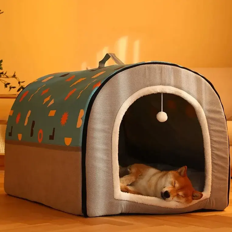 Winter Warm Dog House